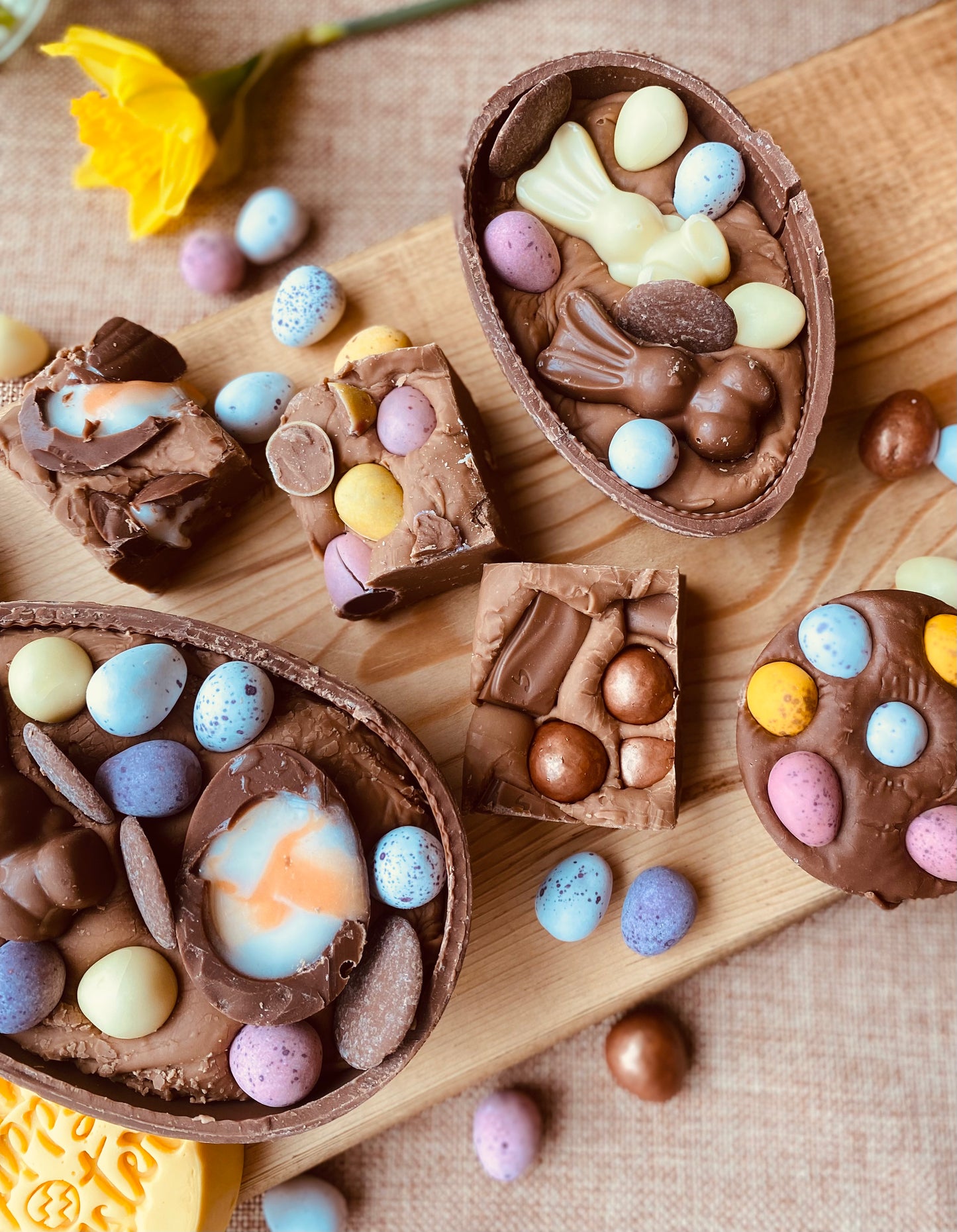 Loaded Fudge Filled Easter Egg 🪺